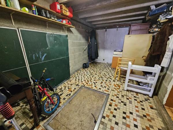 Maison 4 chambres + un garage idéalement située