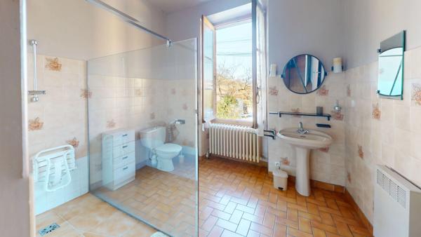Maison Saint Martin D Uriage 5 pièce(s) 132.86 m2