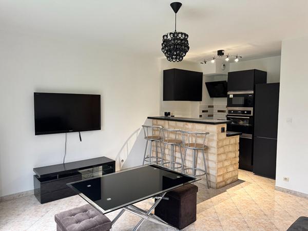 Bussy-Saint-Georges - 2 pièces rénové avec terrasse, proche commodités