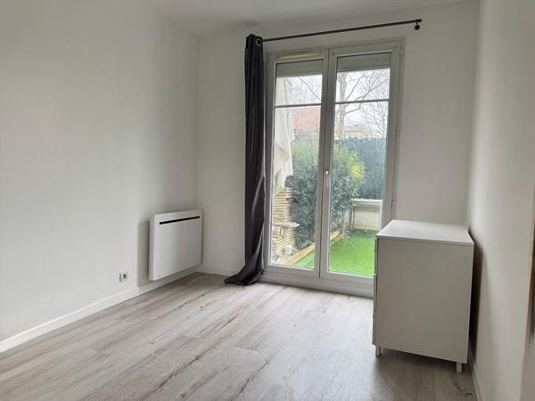 Bussy-Saint-Georges - 2 pièces rénové avec terrasse, proche commodités