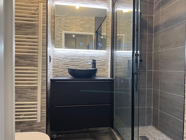 Bussy-Saint-Georges - 2 pièces rénové avec terrasse, proche commodités