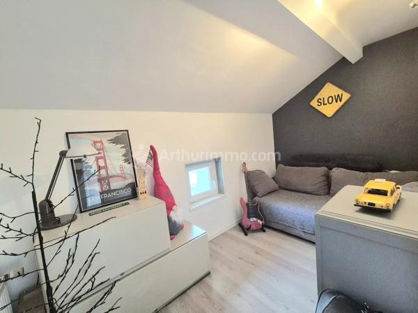 Vente                                                      Maison
                        
                                         111 m2                     à Clermont-Ferrand