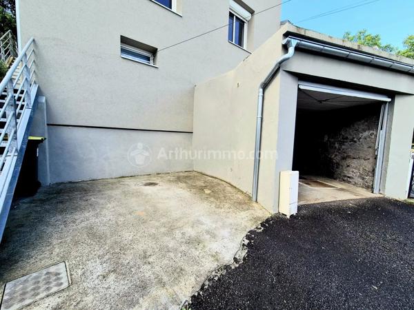 Vente                                                      Maison
                        
                                         111 m2                     à Clermont-Ferrand