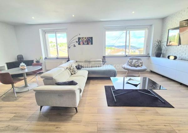 Vente                                                      Maison
                        
                                         111 m2                     à Clermont-Ferrand