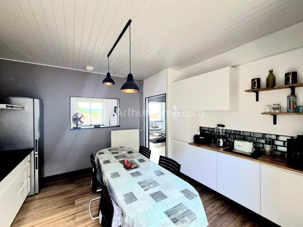 Vente                                                      Maison
                        
                                         111 m2                     à Clermont-Ferrand