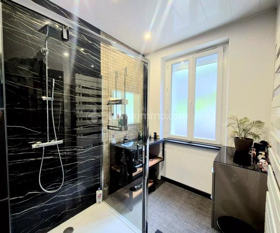 Vente                                                      Maison
                        
                                         111 m2                     à Clermont-Ferrand