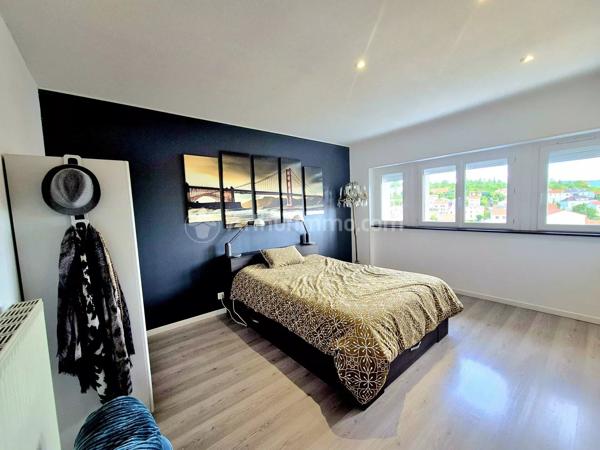Vente                                                      Maison
                        
                                         111 m2                     à Clermont-Ferrand