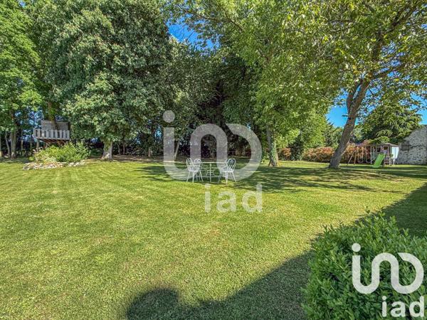 Maison 7 pièces de 271 m² à La Ferté-Gaucher (77320)