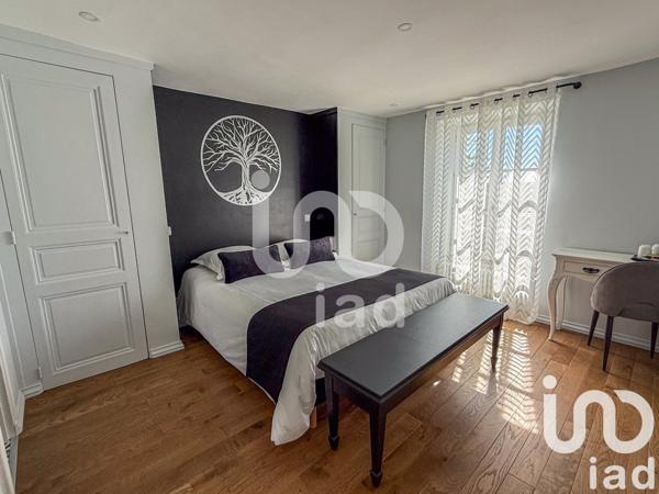 Maison 7 pièces de 271 m² à La Ferté-Gaucher (77320)