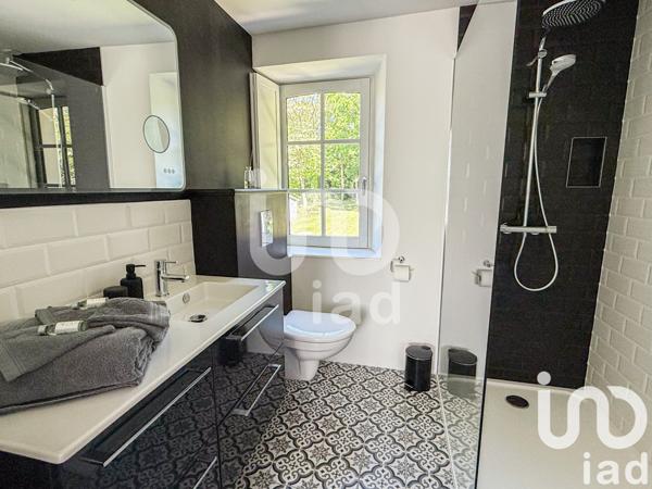 Maison 7 pièces de 271 m² à La Ferté-Gaucher (77320)