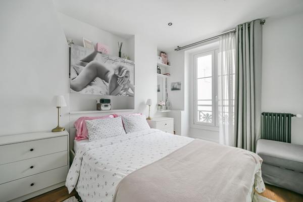 Entre la Place des Vosges et le village Saint Paul - Appartement baigné de lumière avec grande pièce de réception - PARIS