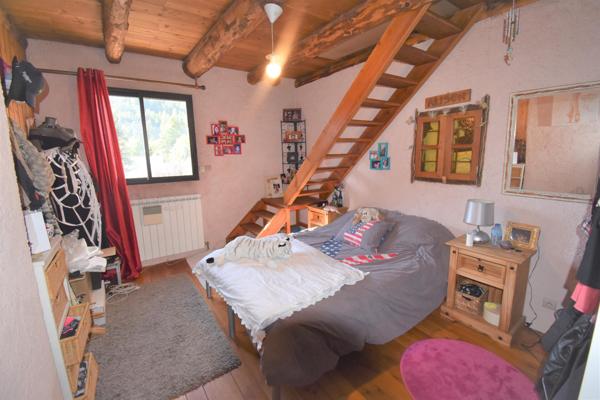 Chalet familial à Val-des-Prés, terrasse, balcon et jardin de 1405 m²