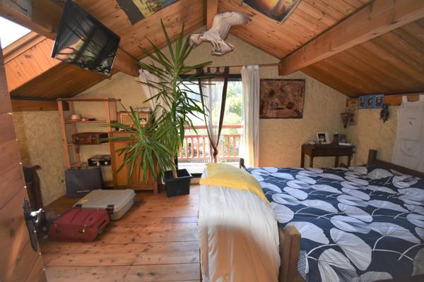Chalet familial à Val-des-Prés, terrasse, balcon et jardin de 1405 m²