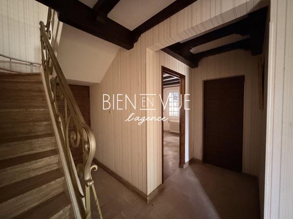 Maison 8 pièce(s) 6 chambre(s) 229 m²