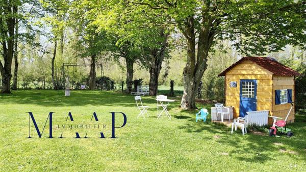 Résidence de 303 m², 5 chambres, séjour 50m²