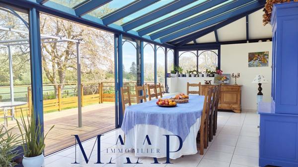 Résidence de 303 m², 5 chambres, séjour 50m²