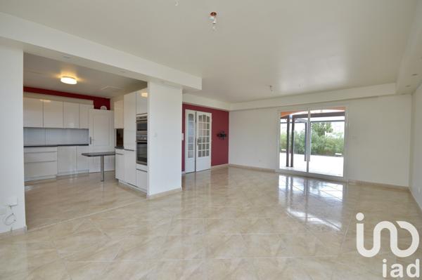 Maison 6 pièces de 174 m² à Lézignan-Corbières (11200)