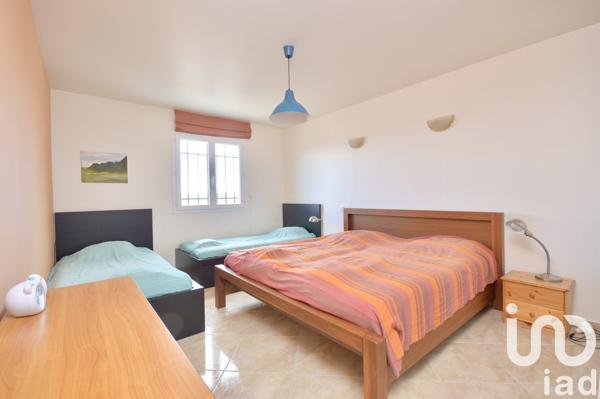 Maison 6 pièces de 174 m² à Lézignan-Corbières (11200)