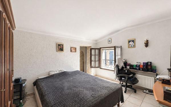 Maison à vendre    5 pièces •  Mougins
