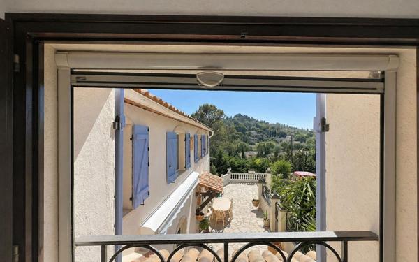 Maison à vendre    5 pièces •  Mougins