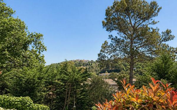 Maison à vendre    5 pièces •  Mougins