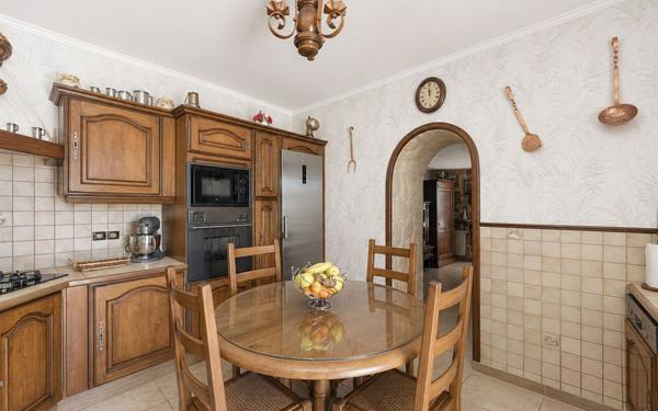 Maison à vendre    5 pièces •  Mougins