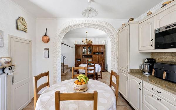 Maison à vendre    5 pièces •  Mougins