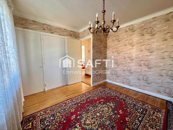 Maison 3 chambres - grand garage - jardin