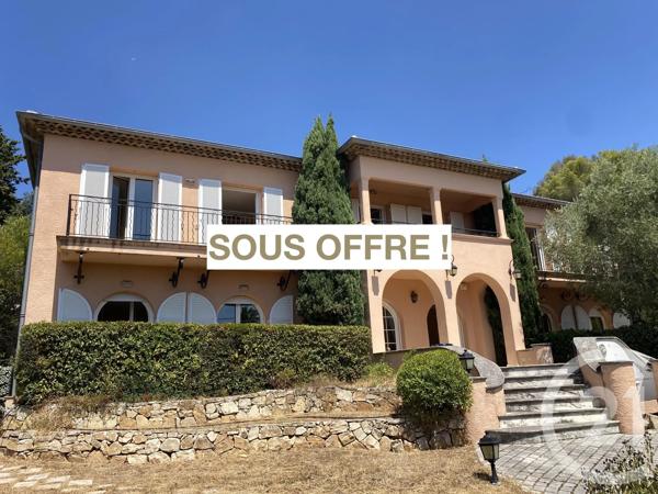 Maison à vendre  13 pièces - 750 m 2   LES ISSAMBRES  - 83