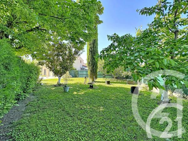 Maison à vendre  5 pièces - 95 m 2   CHEVAL BLANC  - 84