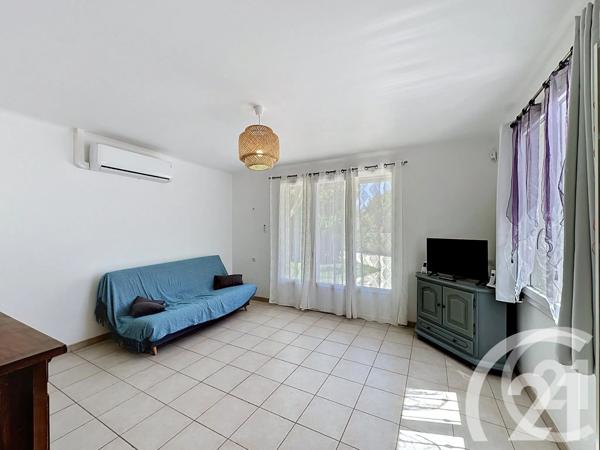 Maison à vendre  5 pièces - 95 m 2   CHEVAL BLANC  - 84