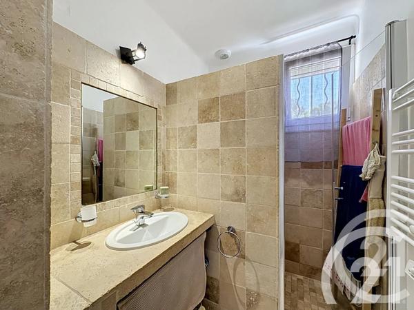 Maison à vendre  5 pièces - 95 m 2   CHEVAL BLANC  - 84