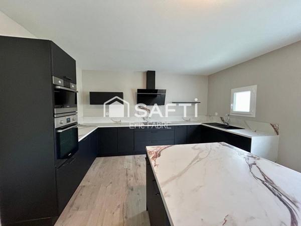 Maison plain-pied 182 m2 4 chambres, Parking
