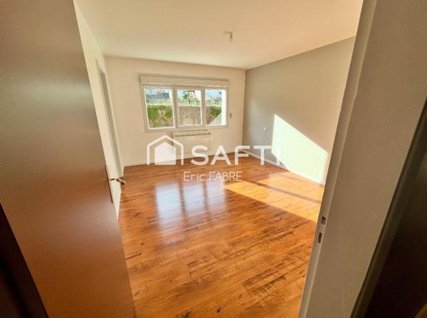 Maison plain-pied 182 m2 4 chambres, Parking