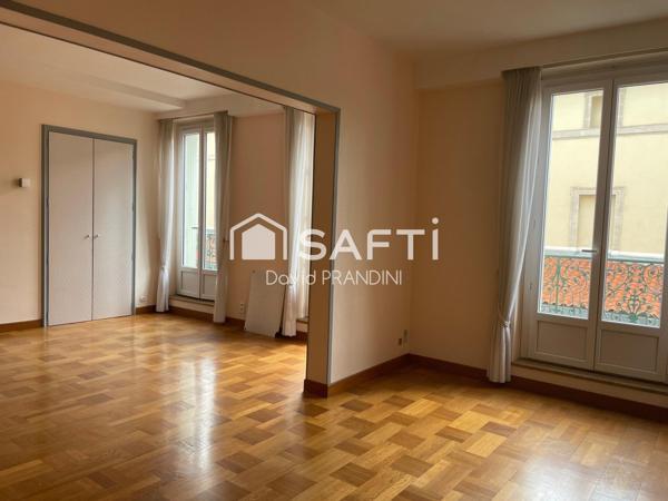 Appartement élégant situé sur les allées