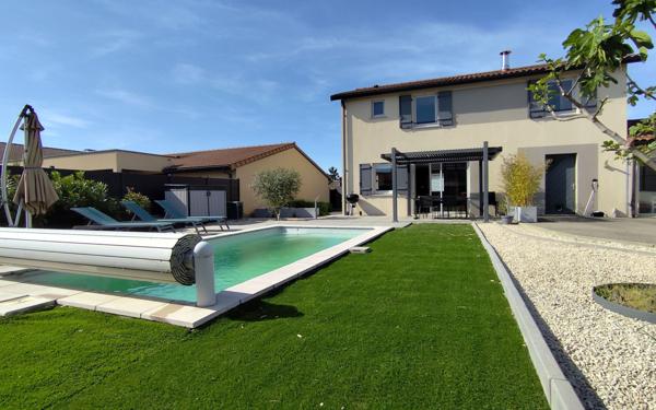 Maison à vendre    5 pièces •  Miribel