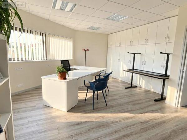 Location - Fonds et/ou murs commerciaux Saint-Martin-des-Champs 29600 105 m 2