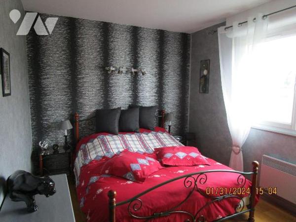 Secteur très calme : 
Maison d'habitation en excellent état d'entretien, construite en 1977, c...