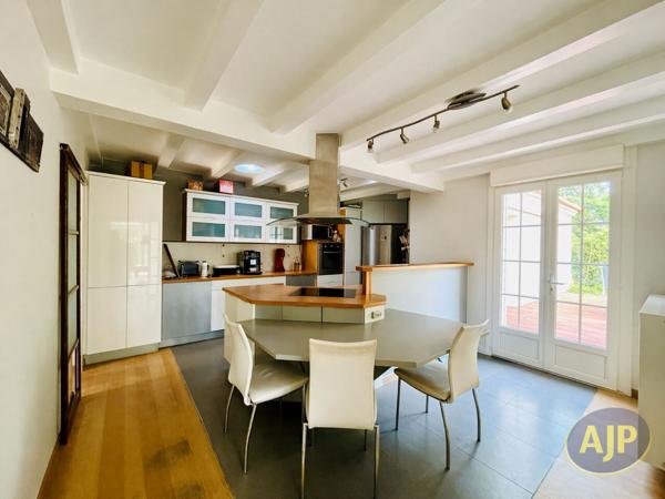 Vente maison Aizenay : 428 450 € - AJP Immobilier La Roche-sur-Yon