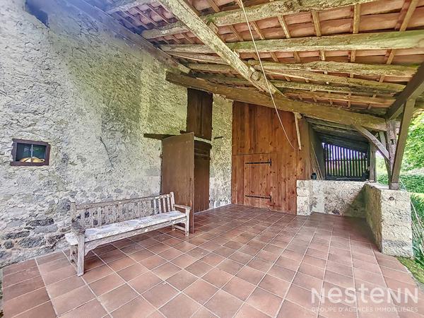 A Vendre Maison en pierre de 210 m² avec jardin et dépendances entre Condom et Nérac
