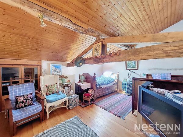A Vendre Maison en pierre de 210 m² avec jardin et dépendances entre Condom et Nérac