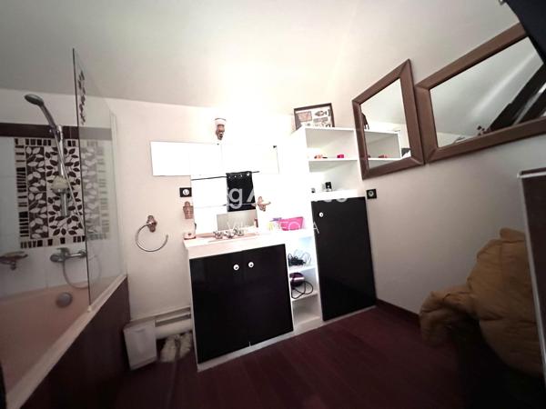 Maison à DIXMONT, 89500 - 6 pièces 173m²