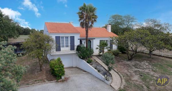 Maison à vendre Sallertaine - 5 pièces, 87m² avec 3 chambre(s) à 253 900€ - AJP Immobilier Challans