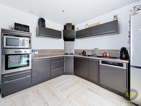 Maison à vendre Sallertaine - 5 pièces, 87m² avec 3 chambre(s) à 253 900€ - AJP Immobilier Challans