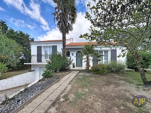 Maison à vendre Sallertaine - 5 pièces, 87m² avec 3 chambre(s) à 253 900€ - AJP Immobilier Challans