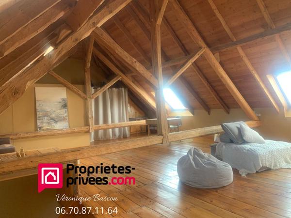 Maison de caractère,8 pièces, terrain 210m2