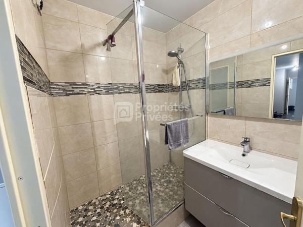 94000 CRÉTEIL PORT - APPARTEMENT 5 PIÈCES RÉNOVÉ DE 80 M² - 3 CHAMBRES + BALCON + PARKING, VUE PORT