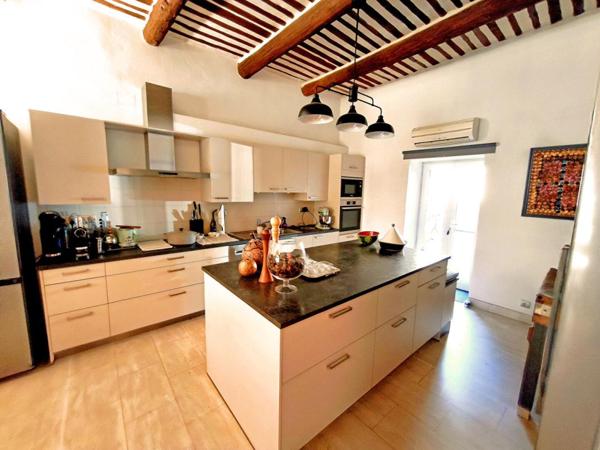 VOUS RECHERCHEZ UNE MAISON DE FAMILLE ?