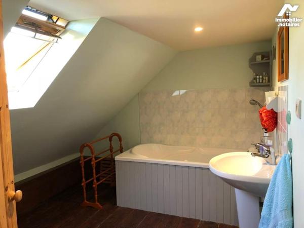 A VENDRE HUELGOAT MAISON PROCHE DU CENTRE