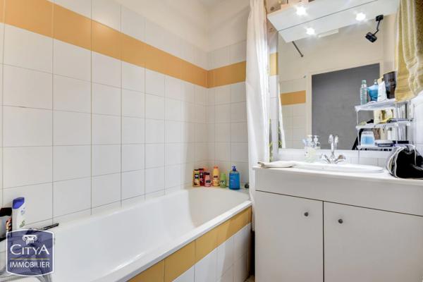 Appartement à vendre 2 pièces 49.66m² Vitrolles (13127)